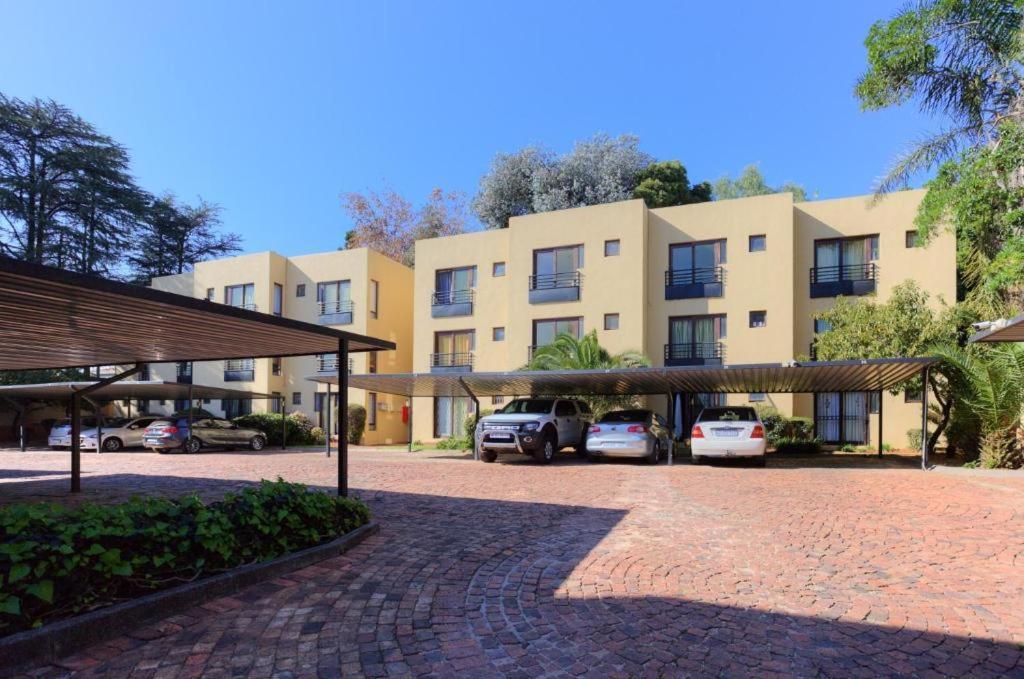 The Apartment On Katherine Street In Central Sandton Γιοχάνεσμπουργκ Εξωτερικό φωτογραφία